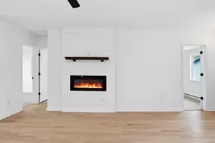 5310 W Orchard Dr, McHenry, IL 60050 - Photo 9