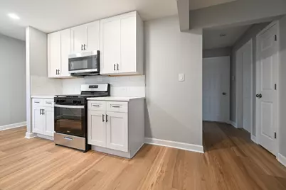 2316 N Hawthorne Avenue, Melrose Park, IL 60164 - Photo 5