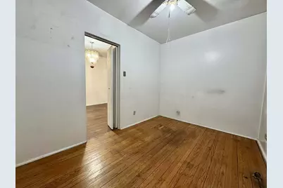 5437 N Linder Avenue, Chicago, IL 60630 - Photo 9