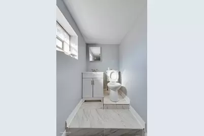 12025 S Prairie Avenue, Chicago, IL 60628 - Photo 13