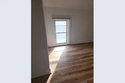 264 N Jackson Street #2, Elgin, IL 60123 - Photo 5