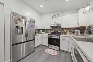 1985 Carl Dr, Round Lake Beach, IL 60073 - Photo 13