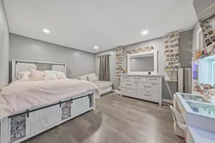 1985 Carl Dr, Round Lake Beach, IL 60073 - Photo 7