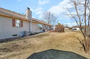 214 Deerpath Dr, Minooka, IL 60447 - Photo 23