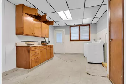 1760 E 158th Street, South Holland, IL 60473 - Photo 9