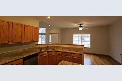 1036 Woodview Court #1036, Aurora, IL 60502 - Photo 9