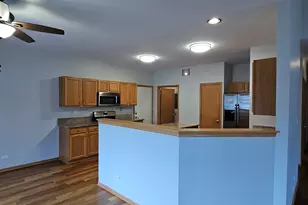 1036 Woodview Ct, Aurora, IL 60502 - Photo 5