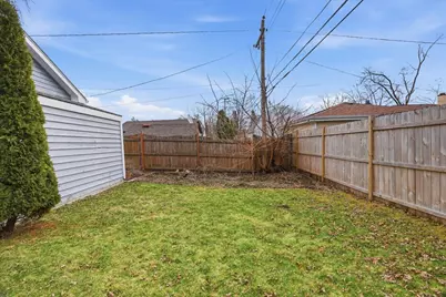 509 Bonniebrook Avenue, Mundelein, IL 60060 - Photo 13