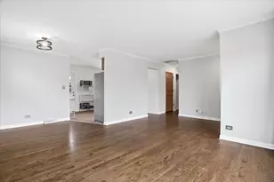 509 Bonniebrook Ave, Mundelein, IL 60060 - Photo 5