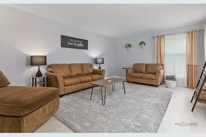 139 Sanders Road, Northbrook, IL 60062 - Photo 9