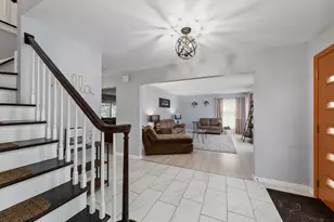 139 Sanders Rd, Northbrook, IL 60062 - Photo 7