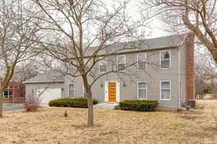 139 Sanders Rd, Northbrook, IL 60062 - Photo 3