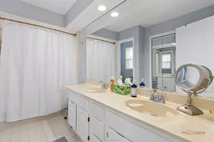 139 Sanders Rd, Northbrook, IL 60062 - Photo 29