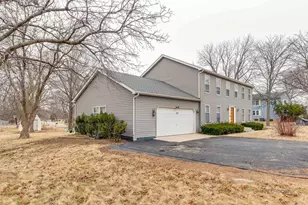 139 Sanders Rd, Northbrook, IL 60062 - Photo 1