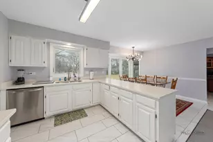 139 Sanders Rd, Northbrook, IL 60062 - Photo 15