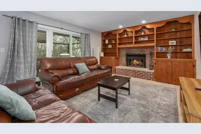 139 Sanders Road, Northbrook, IL 60062 - Photo 19