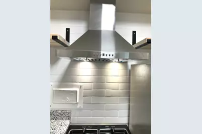 2629 N Hampden Court #212, Chicago, IL 60614 - Photo 5