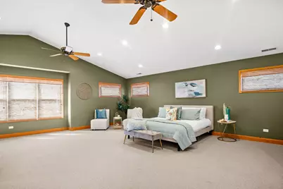 1558 Nevada Lane, Elk Grove Village, IL 60007 - Photo 17