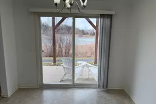 111 W Chatham Ln, Round Lake, IL 60073 - Photo 25