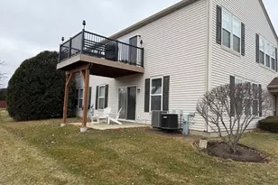 111 W Chatham Ln, Round Lake, IL 60073 - Photo 21