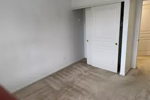 111 W Chatham Ln, Round Lake, IL 60073 - Photo 29