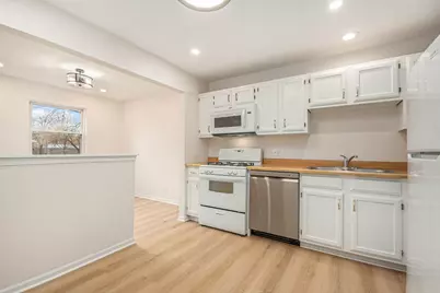 120 Stirling Lane #Z1, Schaumburg, IL 60194 - Photo 9