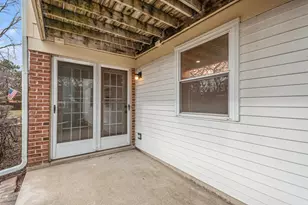 120 Stirling Ln, Schaumburg, IL 60194 - Photo 21