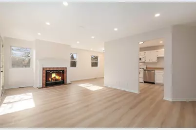 120 Stirling Lane #Z1, Schaumburg, IL 60194 - Photo 3