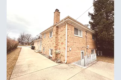 8415 N Ottawa Avenue, Niles, IL 60714 - Photo 27