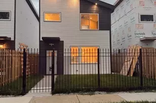 306 N Lockwood Ave, Chicago, IL 60644 - Photo 3