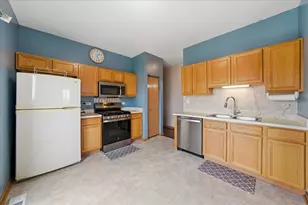 [Address not provided], Shorewood, IL 60404 - Photo 7