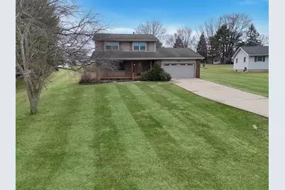 1419 Finch Street, Freeport, IL 61032 - Photo 1