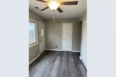 [Address not provided], Streamwood, IL 60107 - Photo 7