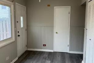 [Address not provided], Streamwood, IL 60107 - Photo 7