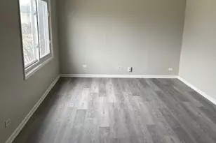 [Address not provided], Streamwood, IL 60107 - Photo 3