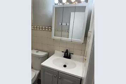 [Address not provided], Streamwood, IL 60107 - Photo 13