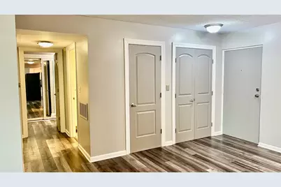 1050 N Farnsworth Avenue #111, Aurora, IL 60505 - Photo 23