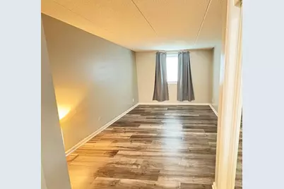 1050 N Farnsworth Avenue #111, Aurora, IL 60505 - Photo 9