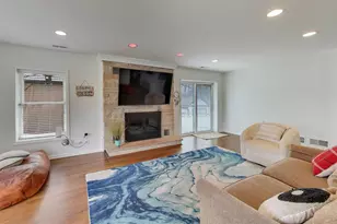 1127 Timber Trails Rd, Downers Grove, IL 60516 - Photo 5