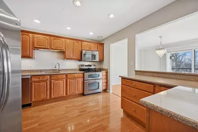 7131 N Caldwell Avenue #4N, Chicago, IL 60646 - Photo 9