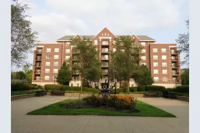 410 W Mahogany Court #407, Palatine, IL 60067 - Photo 1