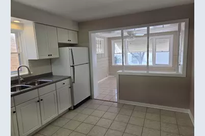 3750 N Oleander Avenue, Chicago, IL 60634 - Photo 5