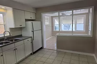 3750 N Oleander Ave, Chicago, IL 60634 - Photo 5