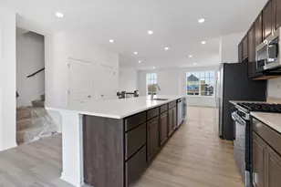 2929 Showplace Dr, Naperville, IL 60564 - Photo 5