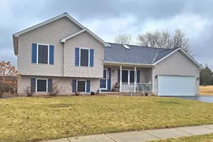 602 Sandra St, Kingston, IL 60145 - Photo 1