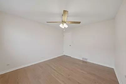 5820 S Narragansett Avenue, Chicago, IL 60638 - Photo 11