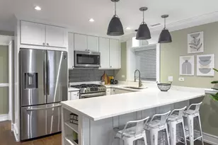 3453 N Hoyne Ave, Chicago, IL 60618 - Photo 3