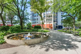 1355 N Sandburg Terrace, Chicago, IL 60610 - Photo 37