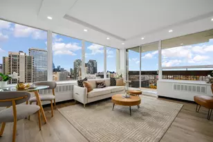 1355 N Sandburg Terrace, Chicago, IL 60610 - Photo 11