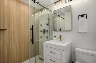 1355 N Sandburg Terrace, Chicago, IL 60610 - Photo 23